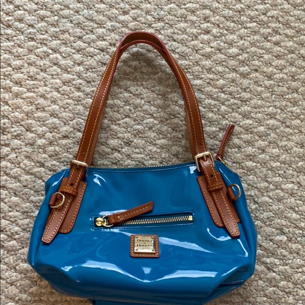 Dooney & Bourke